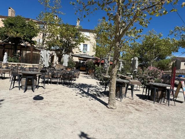 Les Cistes Bed & Breakfast Mallemort Dış mekan fotoğraf